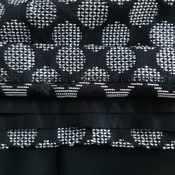 LOFT Black & White Patterned Woven A-Line Mini Skirt - Picture 6 of 6